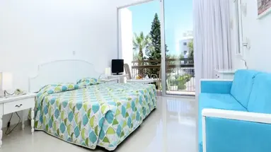 Marlita Beach Hotel Apartments