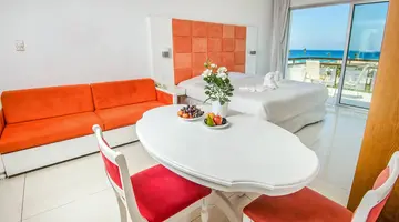 Marlita Beach Hotel & Apartments