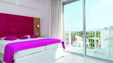 Marlita Beach Hotel Apartments