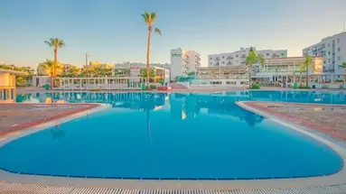 Marlita Beach Hotel Apartments