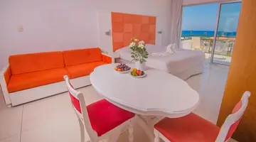 Marlita Beach Hotel Apartments