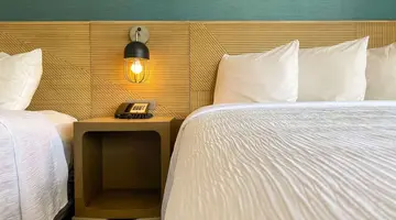 Marseilles Beachfront Hotel