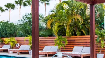 Marseilles Beachfront Hotel