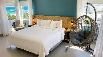 Marseilles Beachfront Hotel