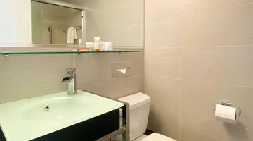 Marseilles Beachfront Hotel