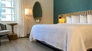 Marseilles Beachfront Hotel