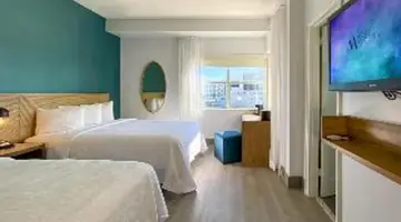 Marseilles Beachfront Hotel