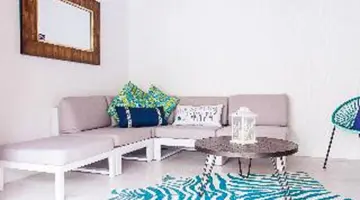 Marseilles Beachfront Hotel