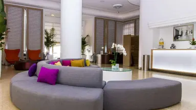 Marseilles Hotel