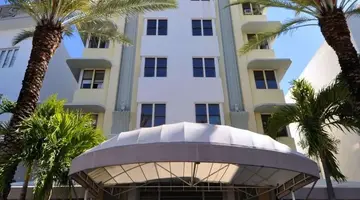 Marseilles Hotel