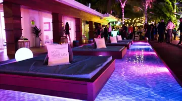 Marseilles Hotel