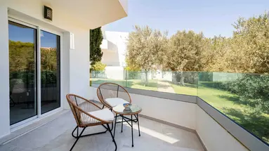 MARSENSES FERRERA BLANCA (ADULTS ONLY 18+)