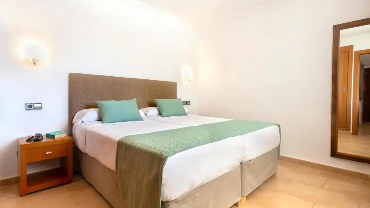 MarSenses Ferrera Blanca Hotel Family