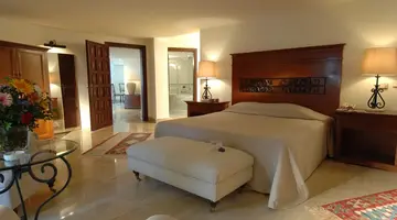 MARTI RESORT DELUXE