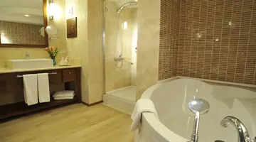 MARTI RESORT DELUXE