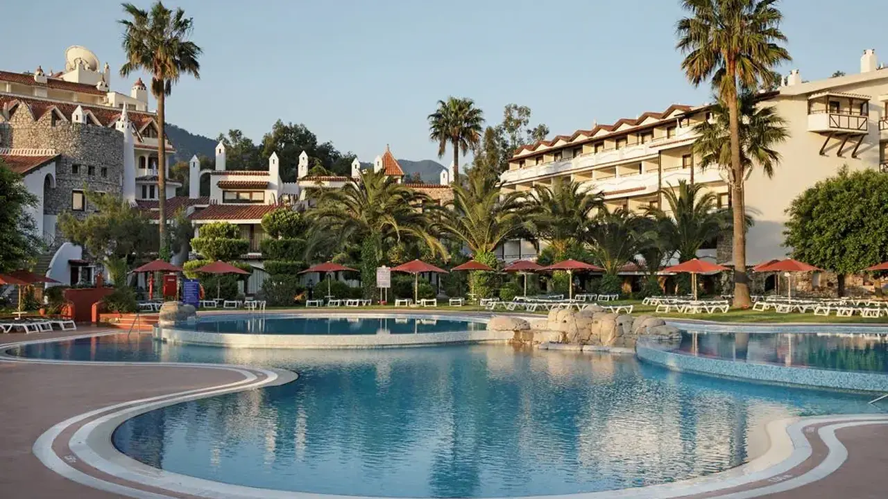 MARTI RESORT DELUXE