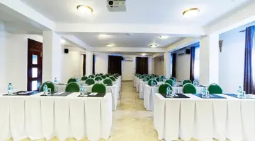 Maru Maru Hotel