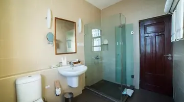 Maru Maru Hotel