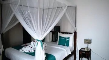 Maru Maru Hotel