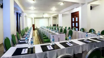 Maru Maru Hotel