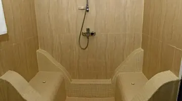 Maru Maru Hotel