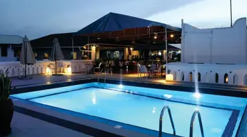 Maru Maru Hotel