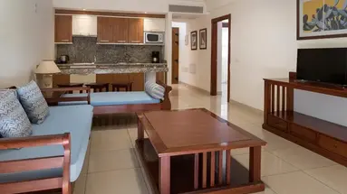 Marylanza Suites & Spa
