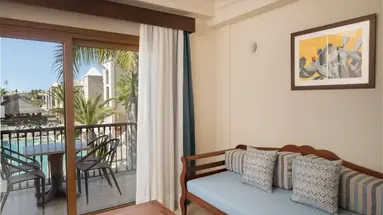 MARYLANZA SUITES & SPA