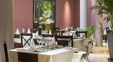 Marylanza Suites & spa