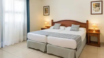 MARYLANZA SUITES & SPA