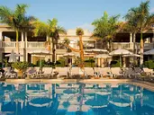 MARYLANZA SUITES & SPA
