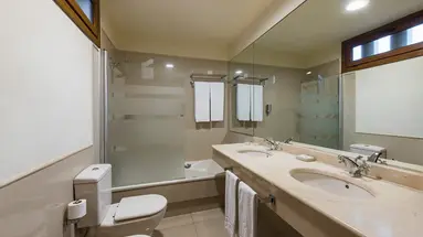 MARYLANZA SUITES & SPA