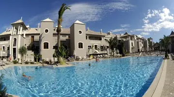Marylanza Suites & Spa