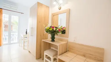 Mastorakis Studios