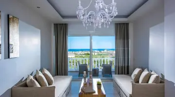 MATHEO HOTEL VILLAS & SUITES