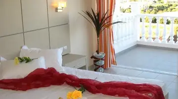 Matheo Hotel Villas & Suites