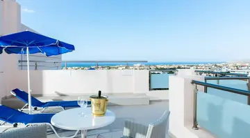 MATHEO HOTEL VILLAS & SUITES