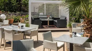 MATHEO HOTEL VILLAS & SUITES