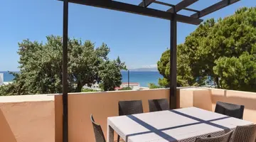 Matina Pefkos Aparthotel