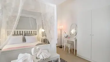 Matina Pefkos Aparthotel