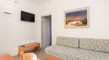 Matina Pefkos Aparthotel