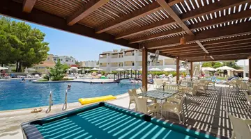 Matina Pefkos Aparthotel