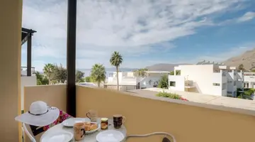 Matina Pefkos Aparthotel