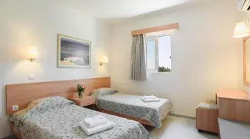 Matina Pefkos Aparthotel
