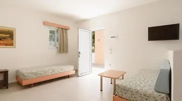Matina Pefkos Aparthotel