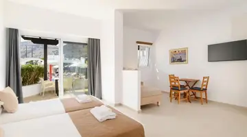 Matina Pefkos Aparthotel