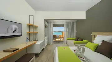 MAURICIA BEACHCOMBER RESORT & SPA