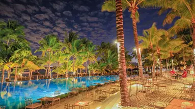 MAURICIA BEACHCOMBER RESORT & SPA