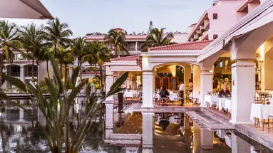 MAURICIA BEACHCOMBER RESORT & SPA