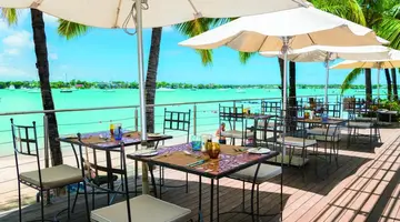 Mauricia Beachcomber Resort & SPA